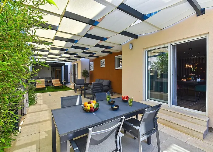 Art Zeus 아파트 *