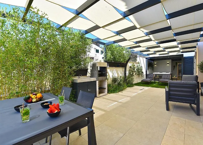 Art Zeus Διαμέρισμα Πούλα